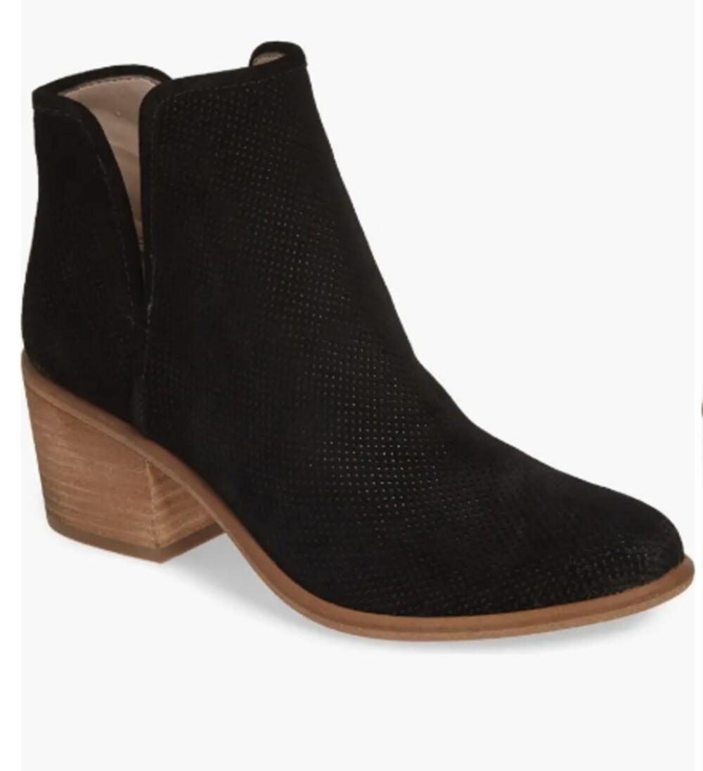 Hinge Barris Black Suede Chunky V-Shaft Block Heel Ankle Boot Bootie - Size 10